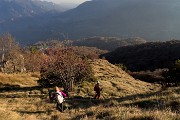 48 Scendendo dalla cresta di vetta